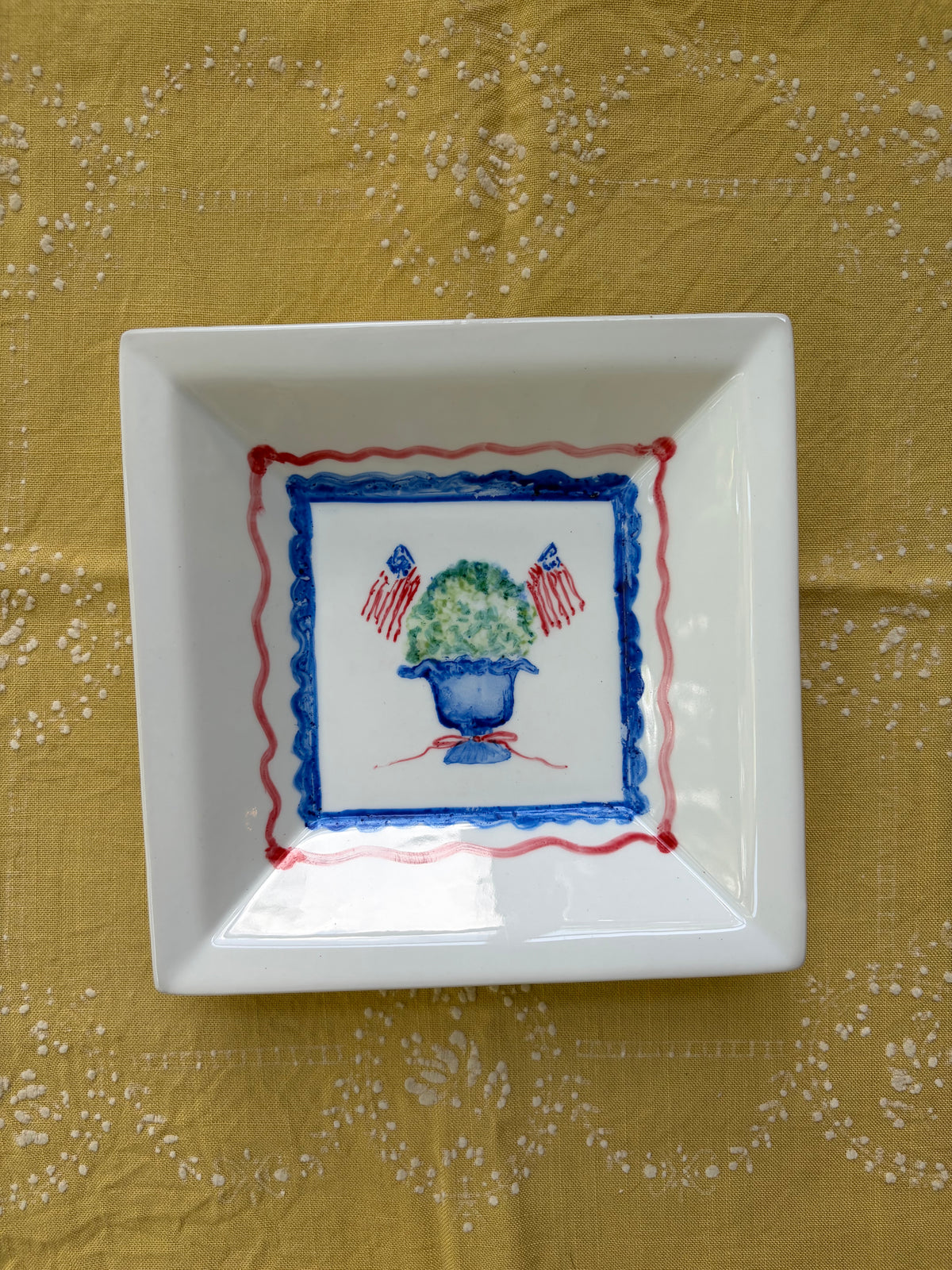 Patriotic Topiary Dish