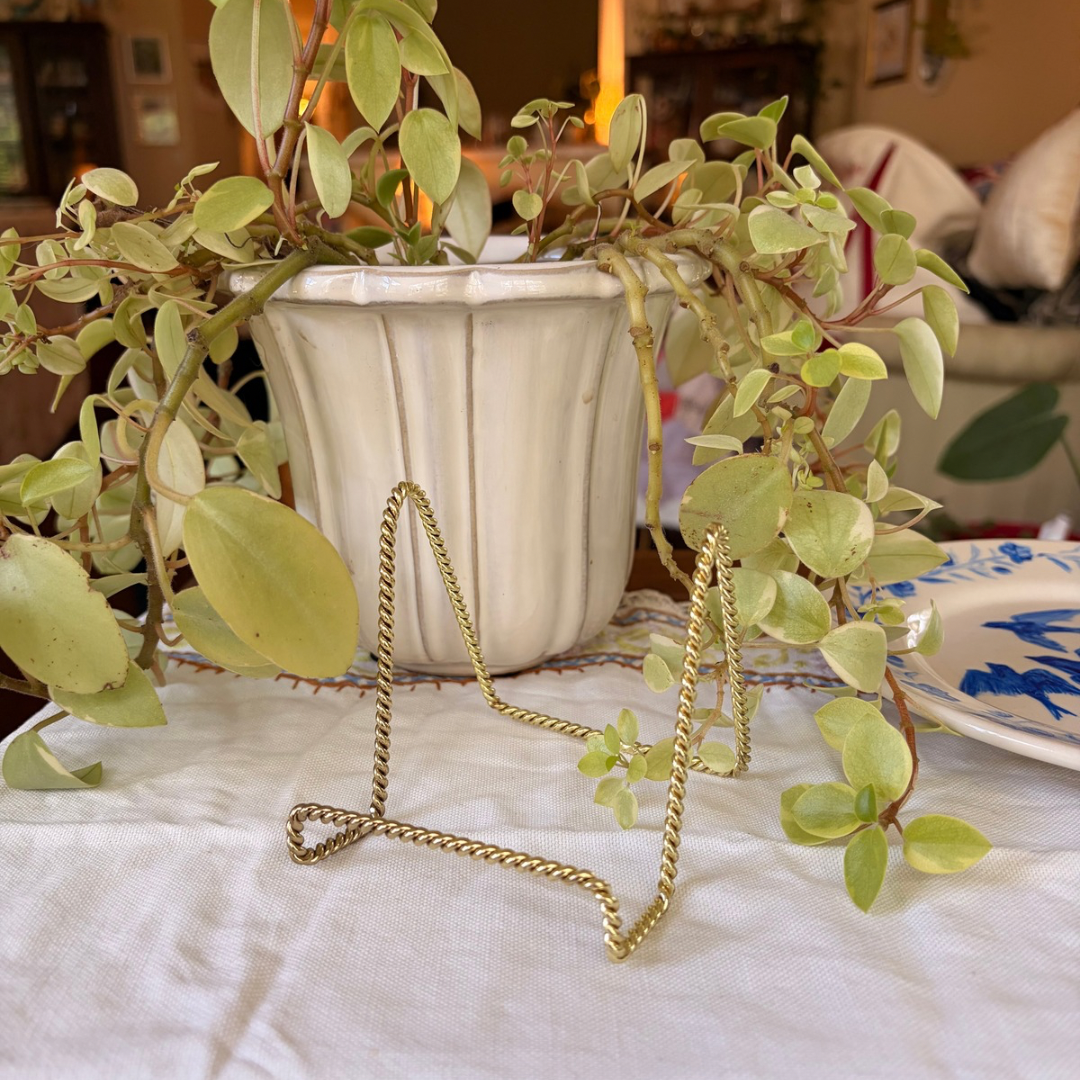 Small Plate Easel